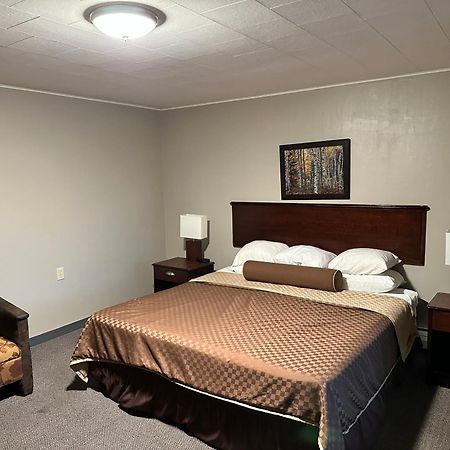 Cedar Hill Lodge Saint Ignace Dış mekan fotoğraf