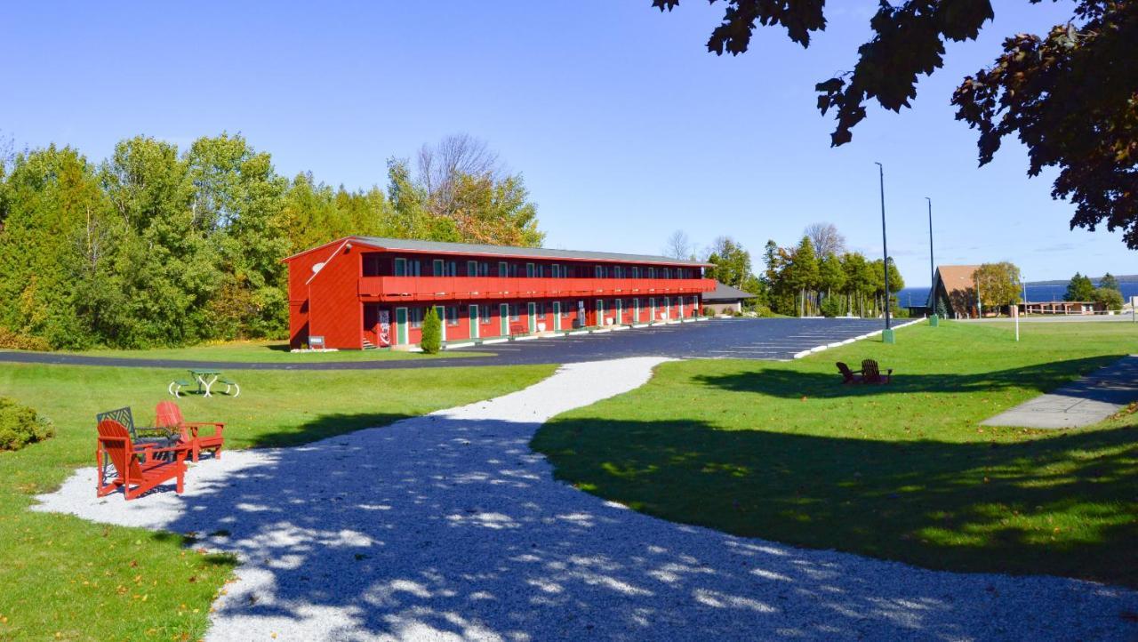 Cedar Hill Lodge Saint Ignace Dış mekan fotoğraf