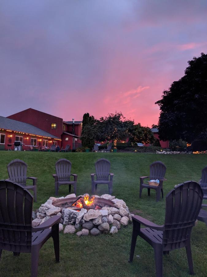 Cedar Hill Lodge Saint Ignace Dış mekan fotoğraf