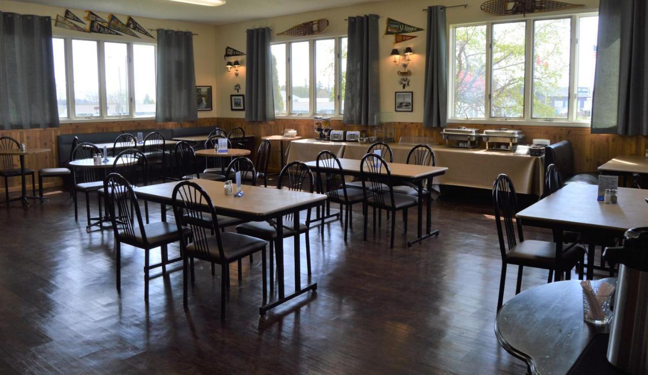 Cedar Hill Lodge Saint Ignace Dış mekan fotoğraf
