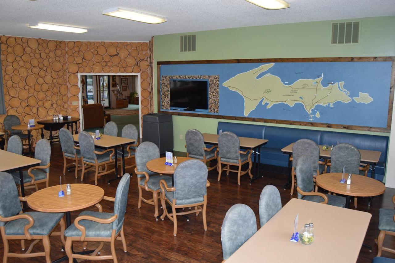 Cedar Hill Lodge Saint Ignace Dış mekan fotoğraf