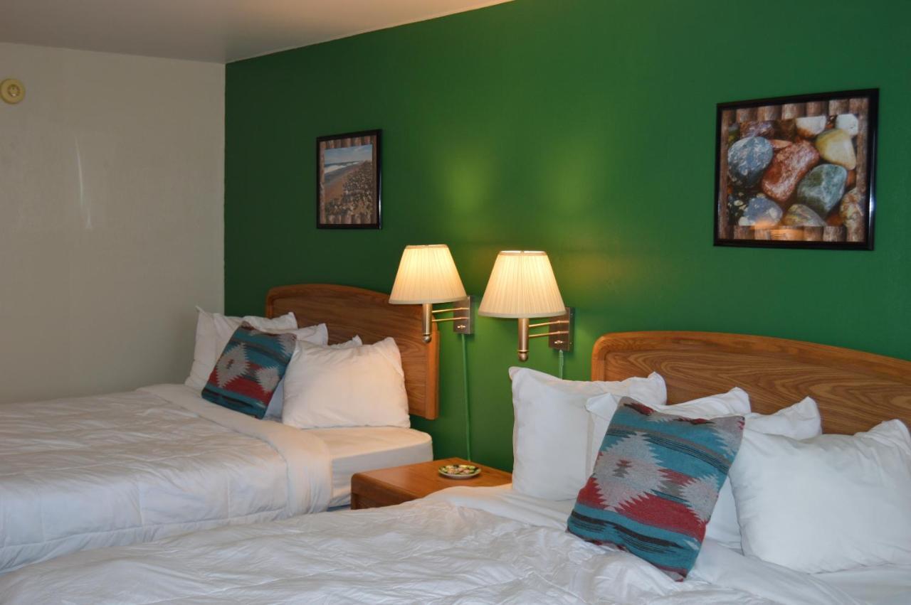 Cedar Hill Lodge Saint Ignace Dış mekan fotoğraf