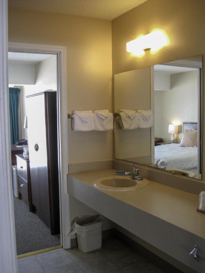 Cedar Hill Lodge Saint Ignace Dış mekan fotoğraf