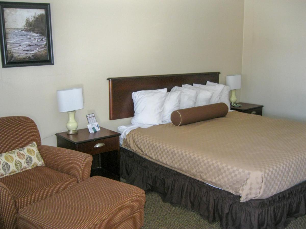 Cedar Hill Lodge Saint Ignace Dış mekan fotoğraf