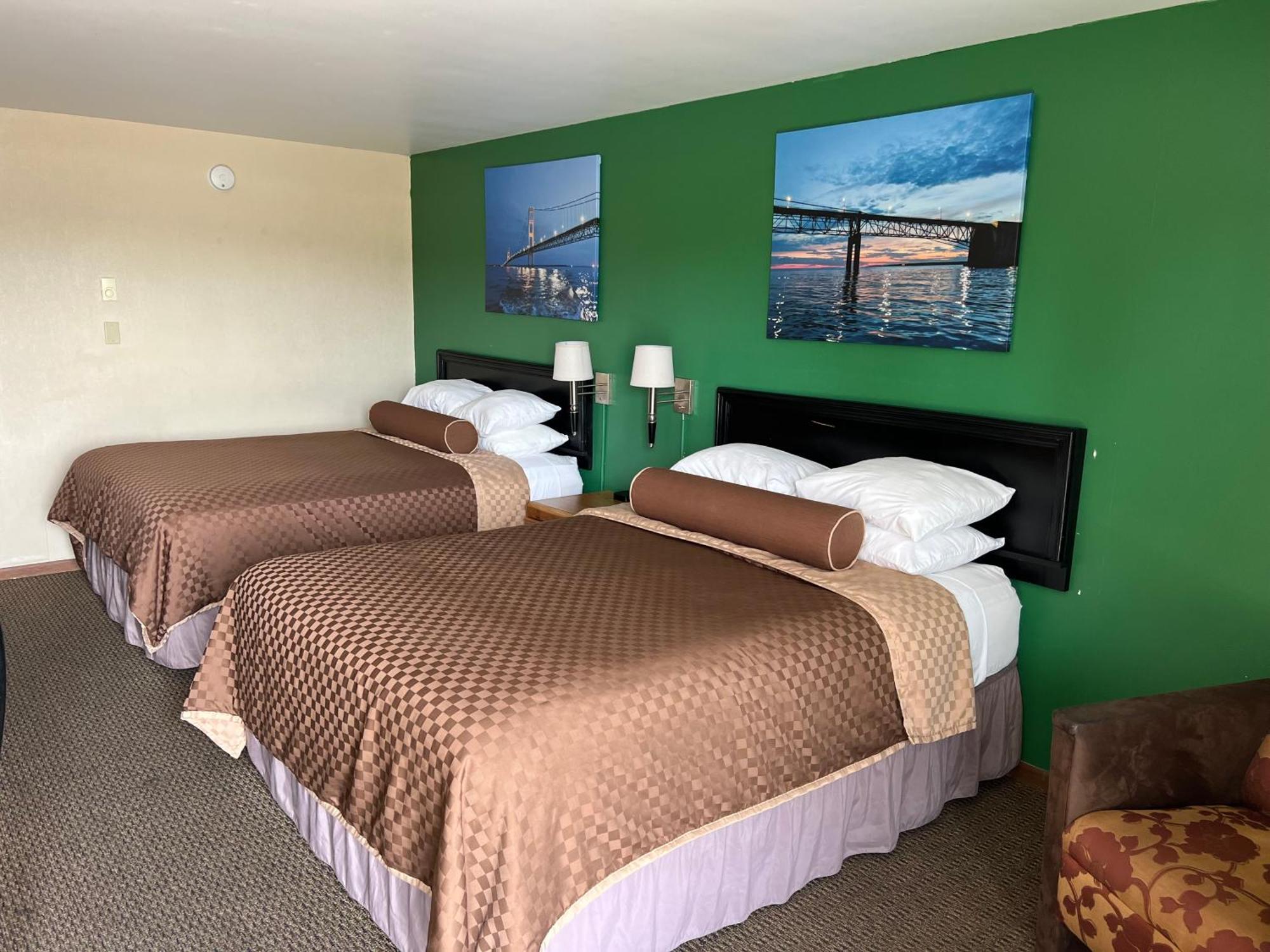Cedar Hill Lodge Saint Ignace Dış mekan fotoğraf